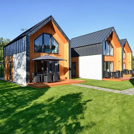 2 Bedroom Beautiful In Białogóra