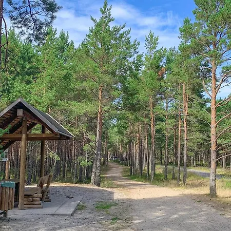 2 Bedroom Beautiful In Białogóra