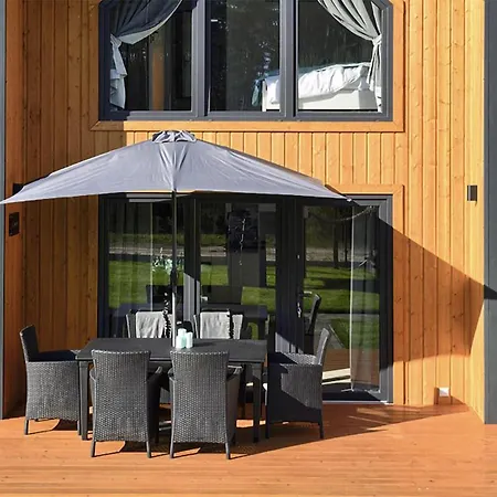 2 Bedroom Beautiful In * Białogóra